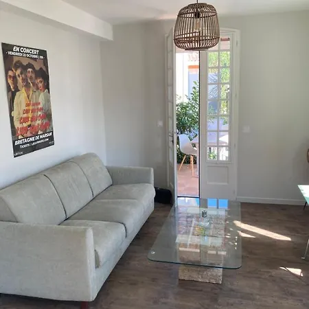 Chez Leonie - Chez Mamie Canne